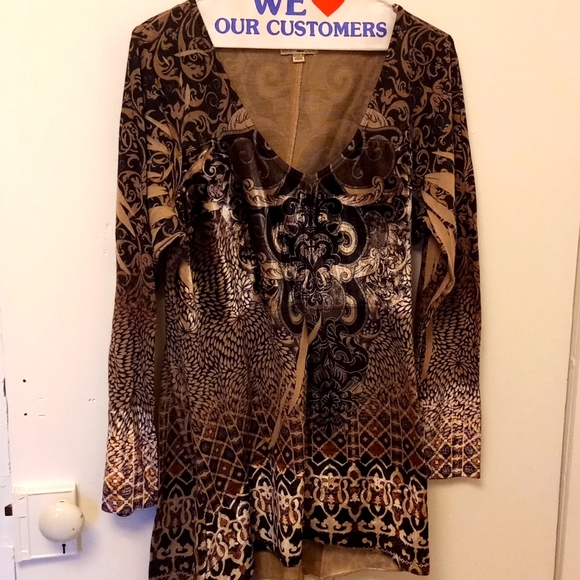 Live and Let Live top - Picture 1 of 6